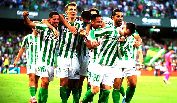 Valencia vs Real Betis 20:00 23/11 VĐQG Tây Ban Nha 2