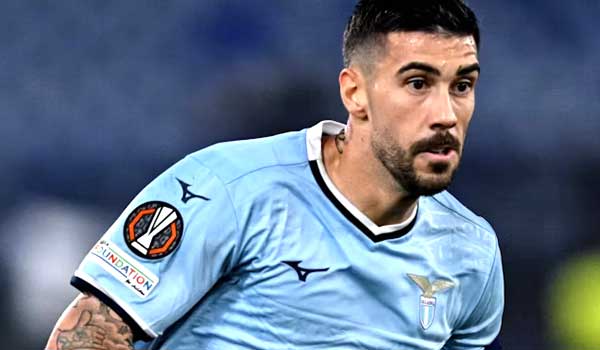 Lazio vs Napoli 03:00 06/12 Cúp Ý