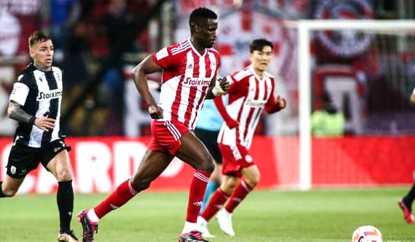 Olympiakos Piraeus vs FC Twente Enschede 00:45 13/12 Europa League