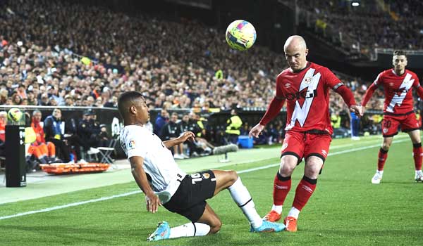 Valencia vs Rayo Vallecano 00:30 08/12 VĐQG Tây Ban Nha