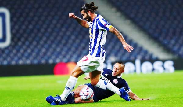 FC Porto vs Olympiakos Piraeus 00:45 24/01 Europa League