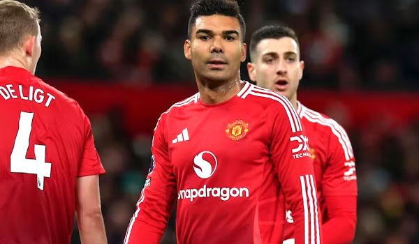 Tin tức chuyển nhượng Man United: "Giá chào bán" Casemiro được tiết lộ trong bối cảnh các đội Saudi Pro League quan tâm