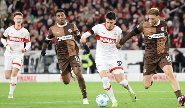 St. Pauli vs Eintracht Frankfurt 21:30 11/01 VĐQG Đức