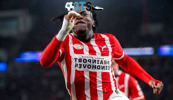 PSV EINDHOVEN: Hàng công thăng hoa