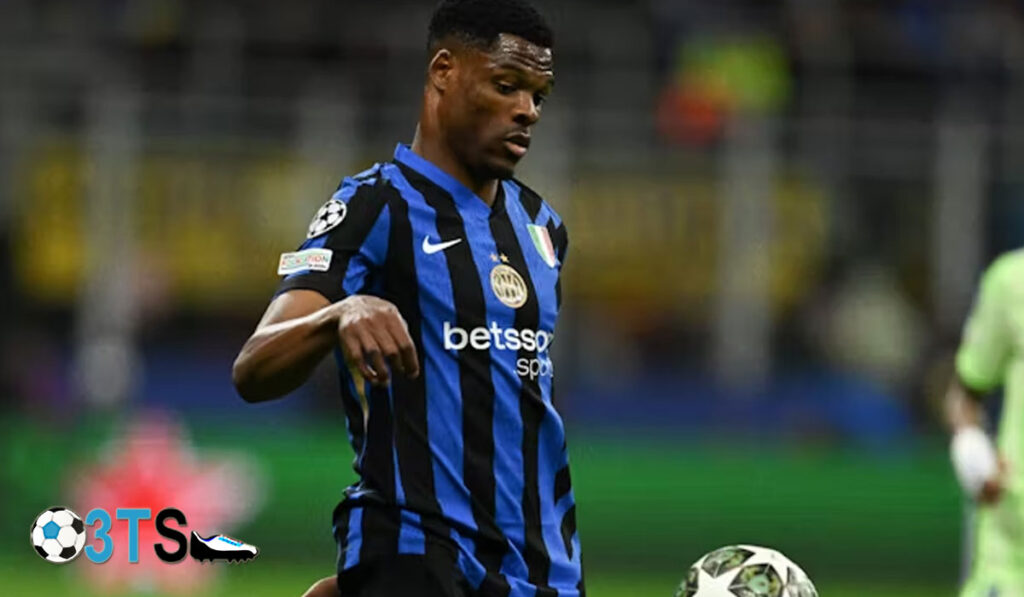 Denzel Dumfries - Ông hoàng cánh phải, hủy diệt hàng thủ Barca!