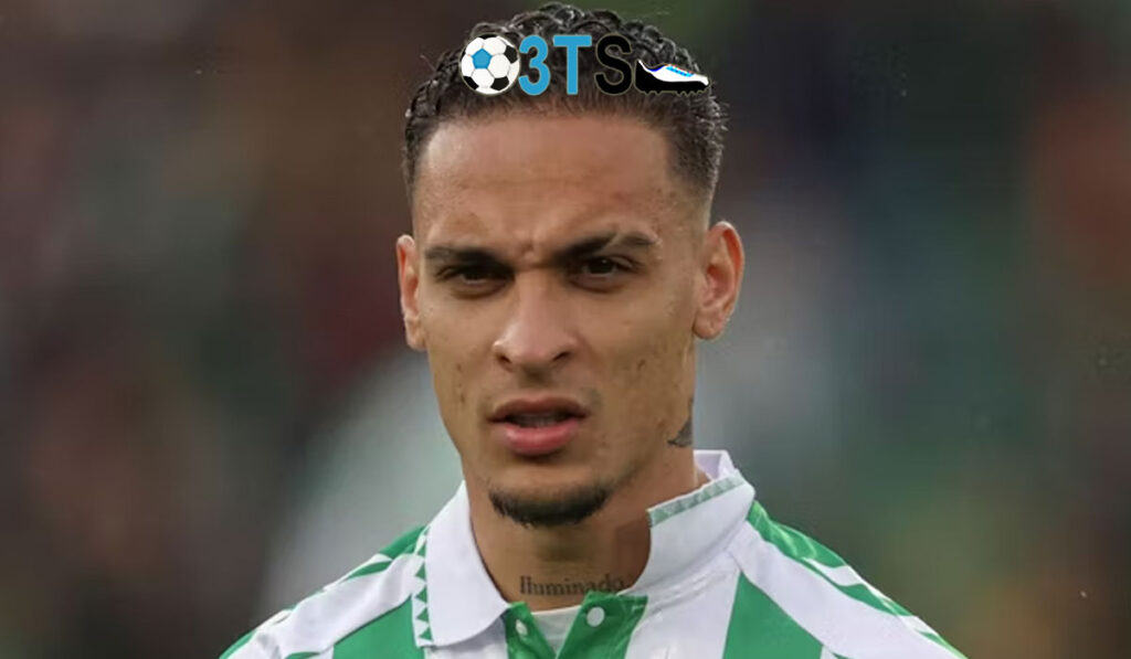 Antony lột xác tại Betis, huyền thoại Joaquin máu lửa giữ chân!